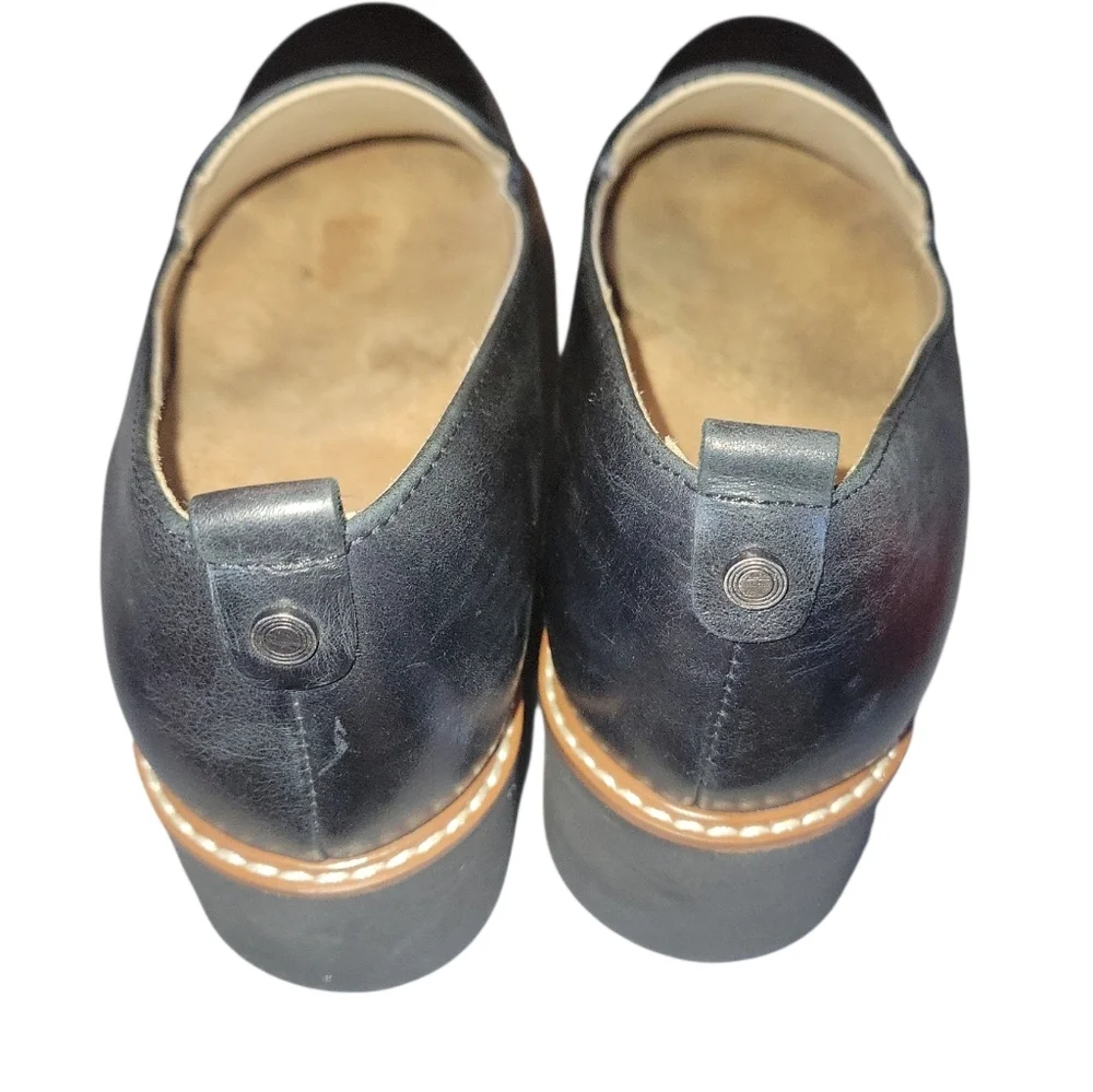 Naturalizer Women's Black Faux Leather Upper Round Toe Slip On Loafers 8M
